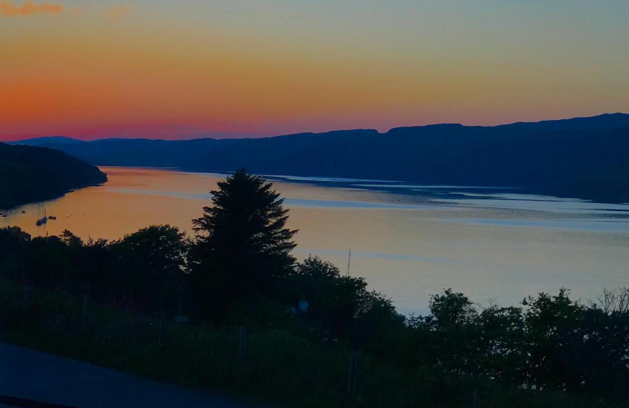 Luxury 4 Bedroom Cottage With Stunning Views Near Fairy Pools! Carbost  Exteriör bild