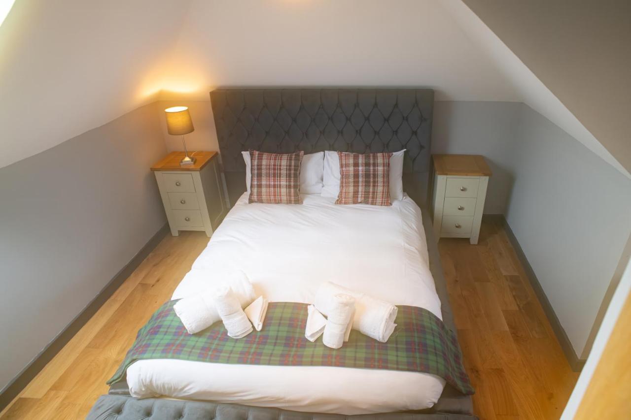 Luxury 4 Bedroom Cottage With Stunning Views Near Fairy Pools! Carbost  Exteriör bild