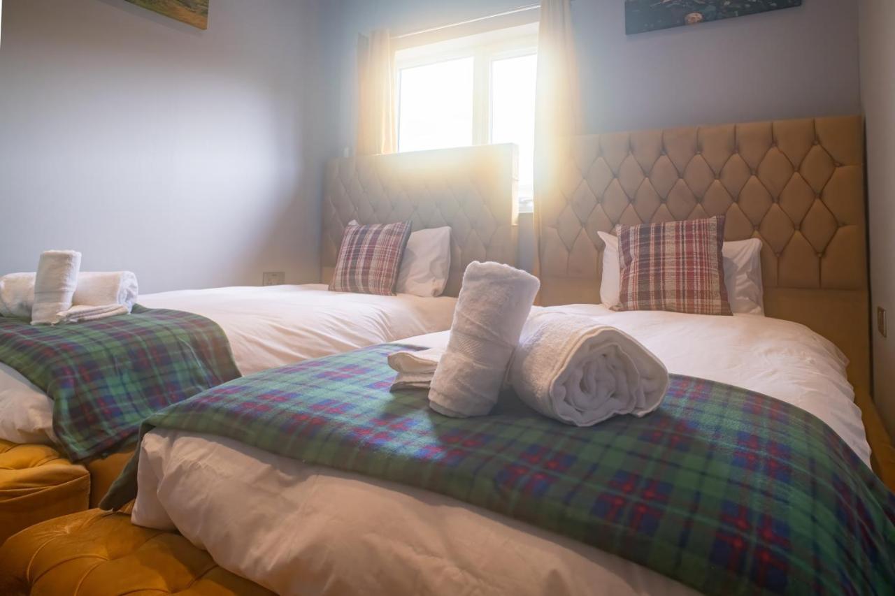 Luxury 4 Bedroom Cottage With Stunning Views Near Fairy Pools! Carbost  Exteriör bild