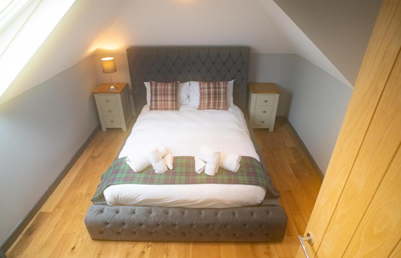 Luxury 4 Bedroom Cottage With Stunning Views Near Fairy Pools! Carbost  Exteriör bild