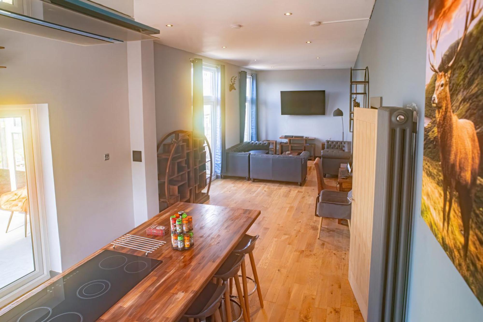 Luxury 4 Bedroom Cottage With Stunning Views Near Fairy Pools! Carbost  Exteriör bild