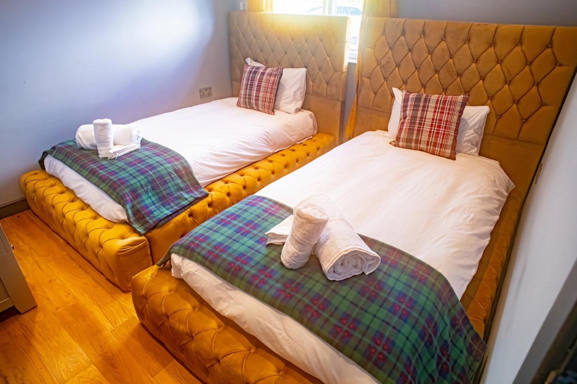 Luxury 4 Bedroom Cottage With Stunning Views Near Fairy Pools! Carbost  Exteriör bild