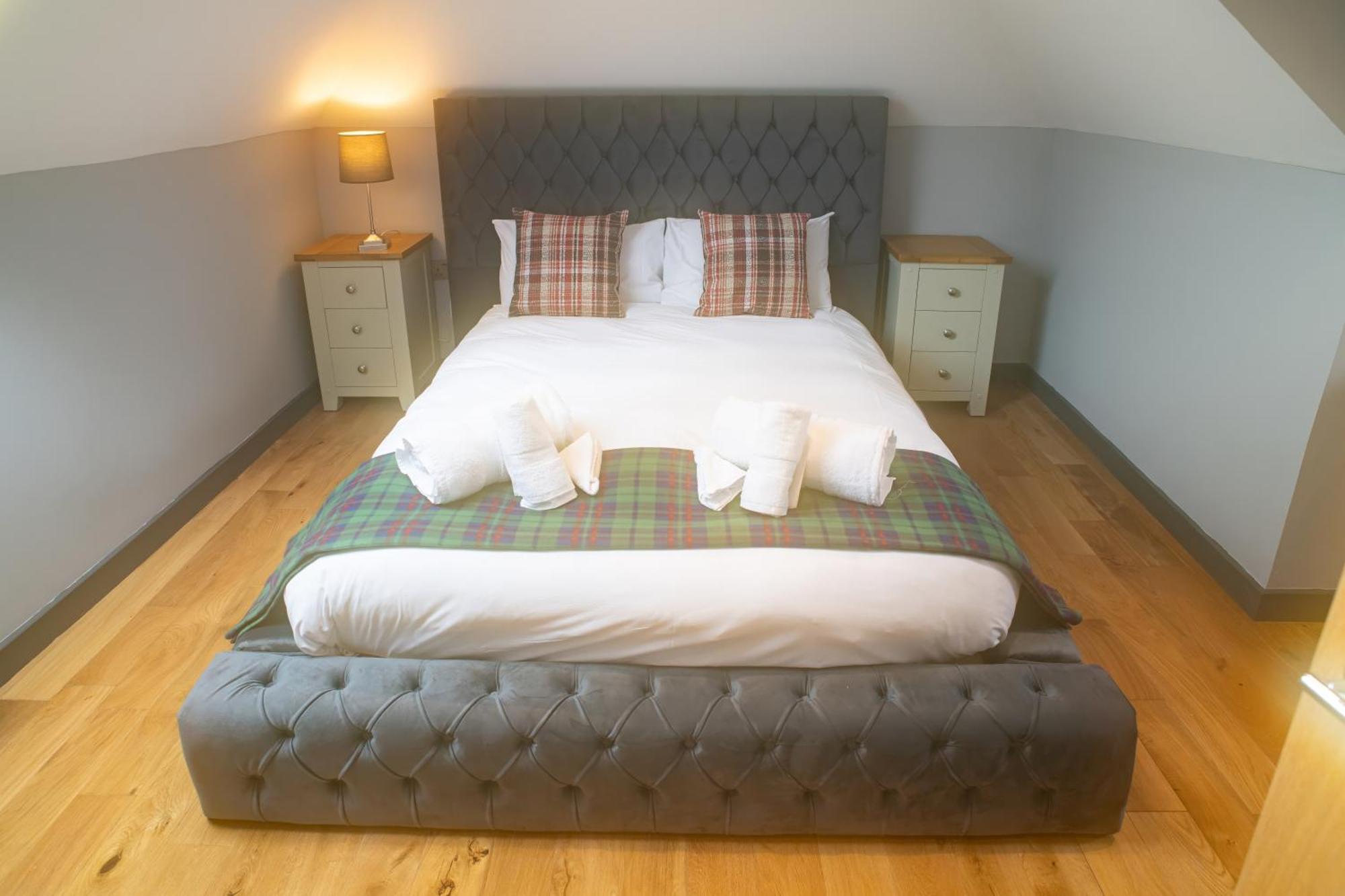 Luxury 4 Bedroom Cottage With Stunning Views Near Fairy Pools! Carbost  Exteriör bild