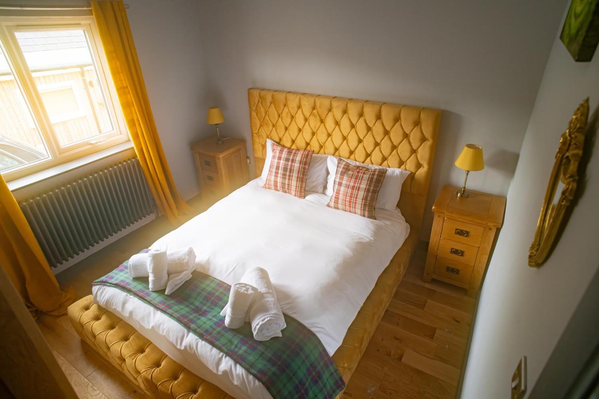 Luxury 4 Bedroom Cottage With Stunning Views Near Fairy Pools! Carbost  Exteriör bild